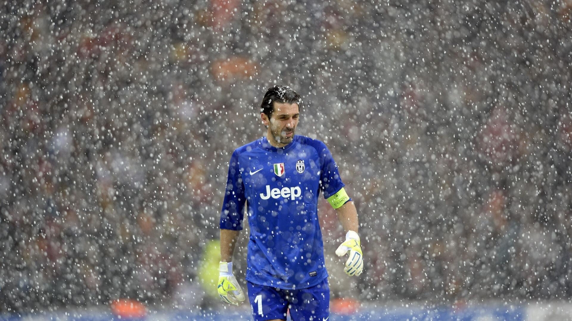 开云APP-中国足球青训课程更新加入战术问题场景模拟，中国足球青训将来的发展